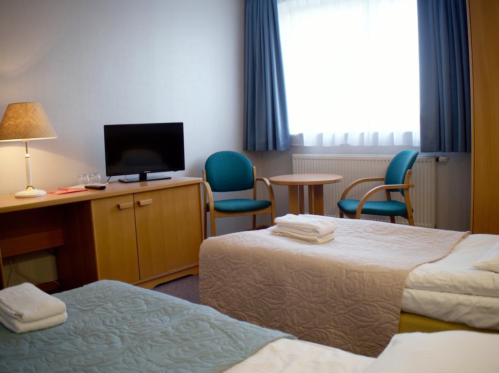 Hotel Orlik Płońsk Zimmer foto